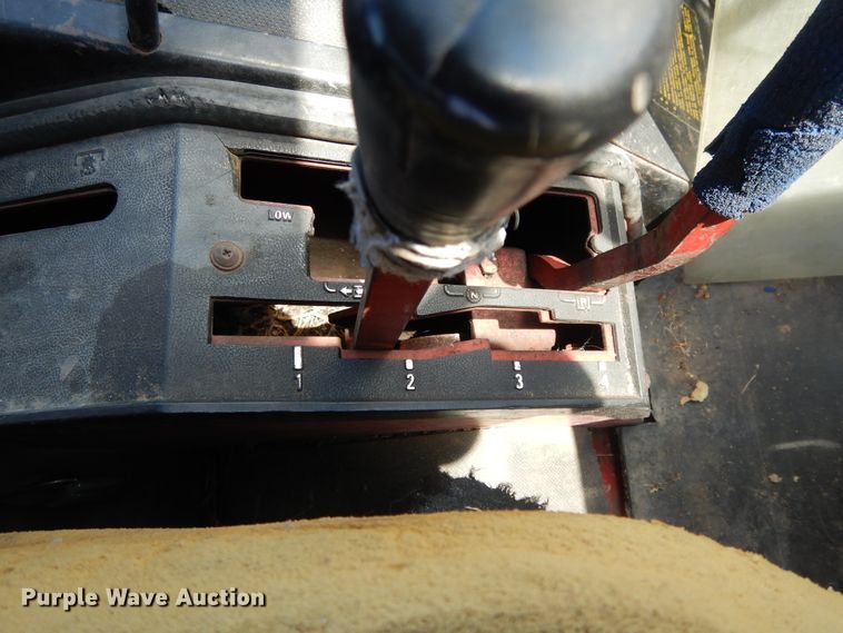 image for item DI7603 International 1086  tractor