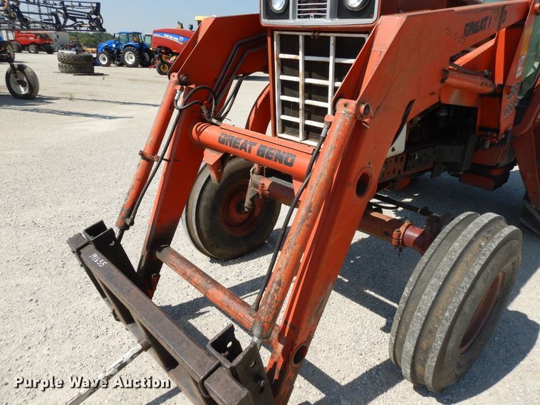 image for item DI7603 International 1086  tractor