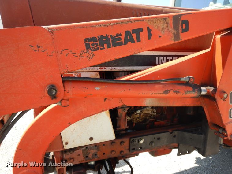 image for item DI7603 International 1086  tractor