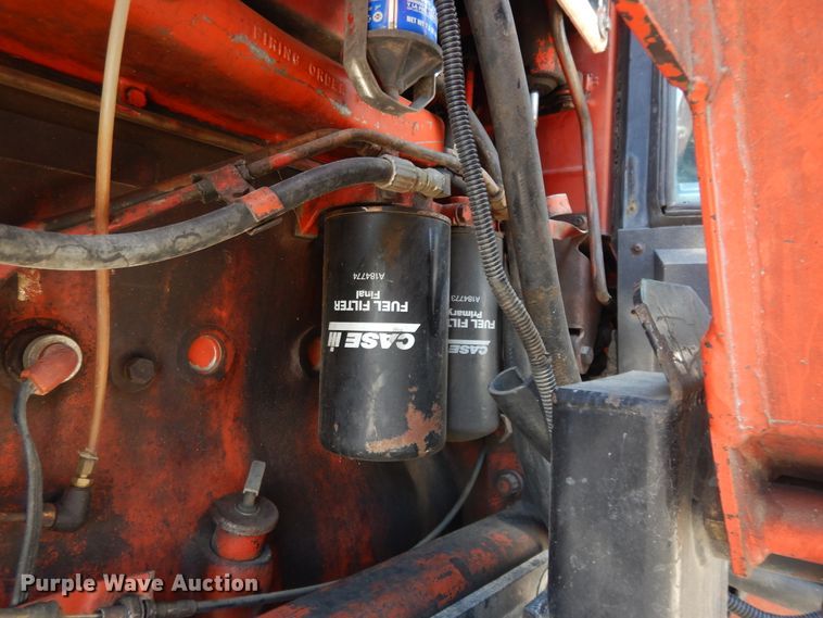 image for item DI7603 International 1086  tractor