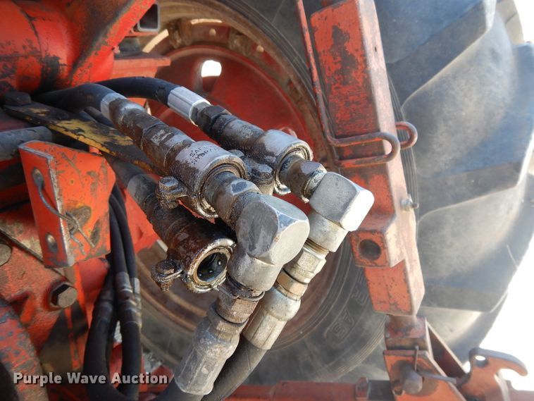 image for item DI7603 International 1086  tractor