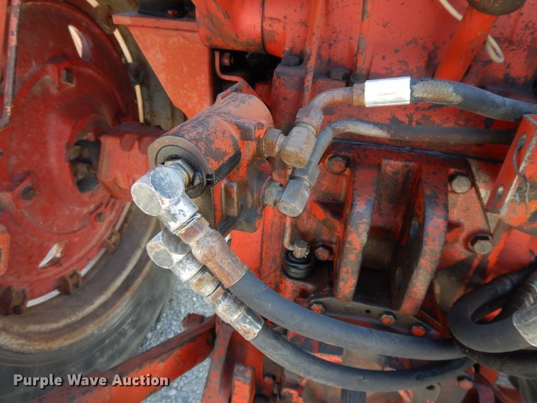 image for item DI7603 International 1086  tractor