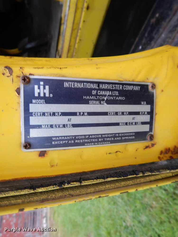 image for item DJ3482 1973 International Loadstar 1600  grain truck