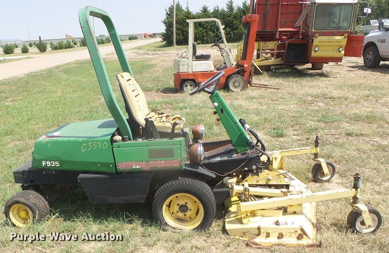 image for item EL9219 John Deere F935 lawn mower