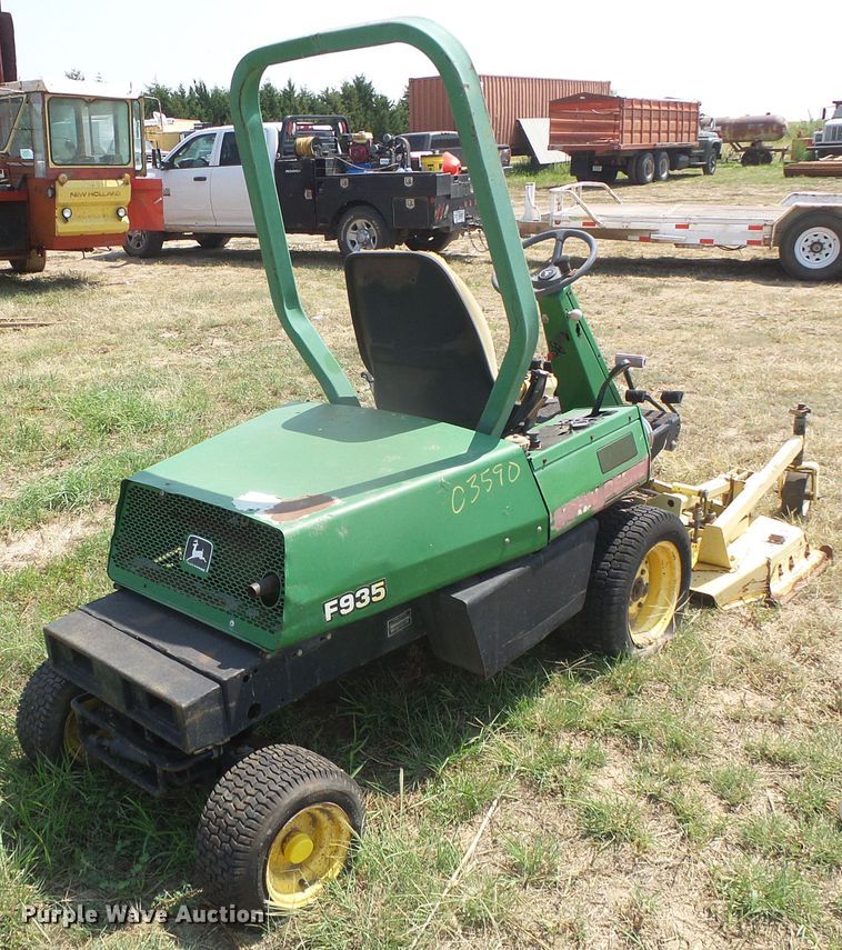 image for item EL9219 John Deere F935 lawn mower