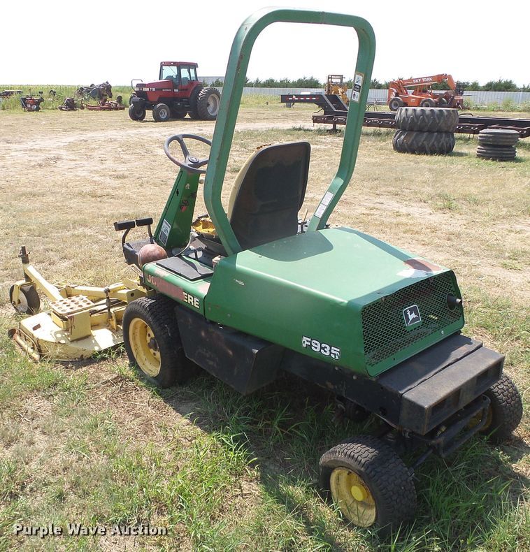 image for item EL9219 John Deere F935 lawn mower