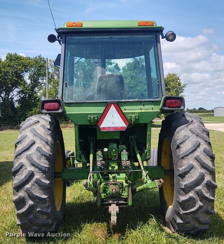 image for item EQ9392 John Deere 4430  tractor