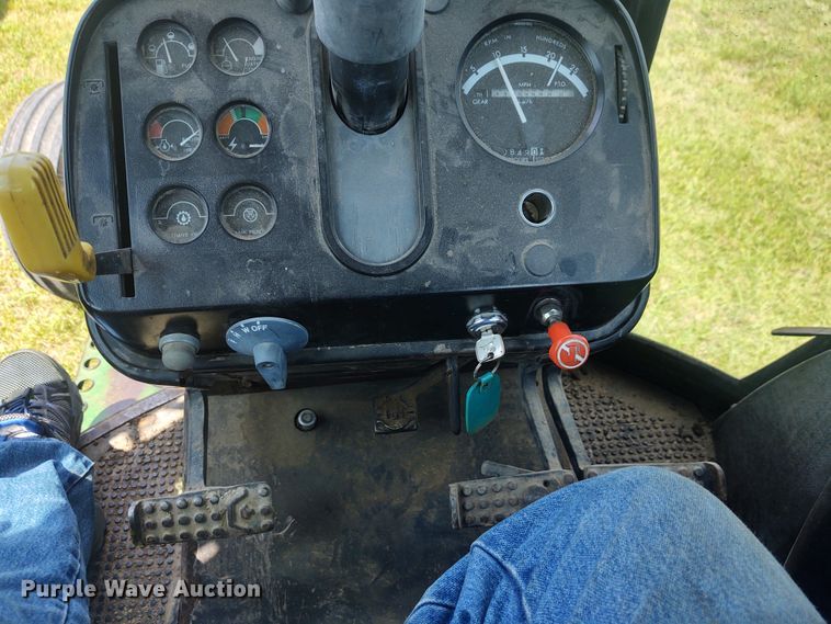 image for item EQ9392 John Deere 4430  tractor