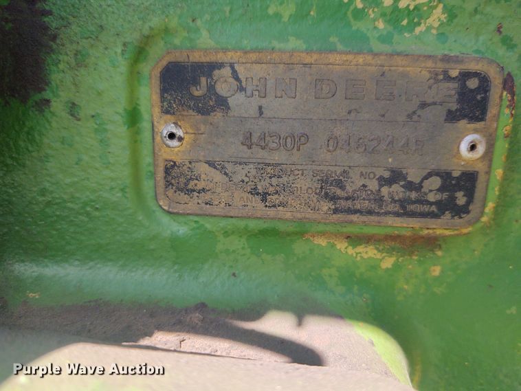 image for item EQ9392 John Deere 4430  tractor