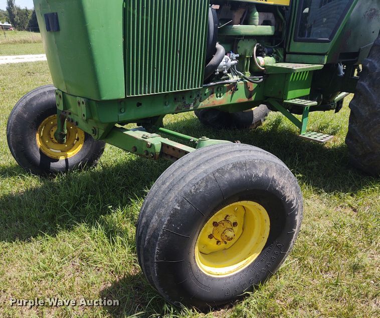 image for item EQ9392 John Deere 4430  tractor