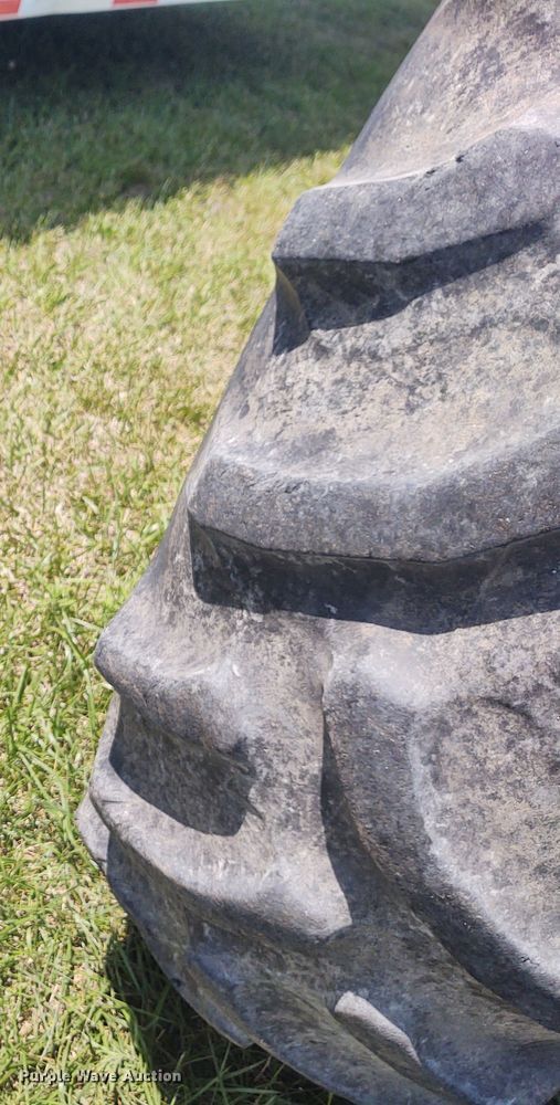 image for item EQ9392 John Deere 4430  tractor