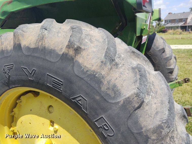 image for item EQ9392 John Deere 4430  tractor