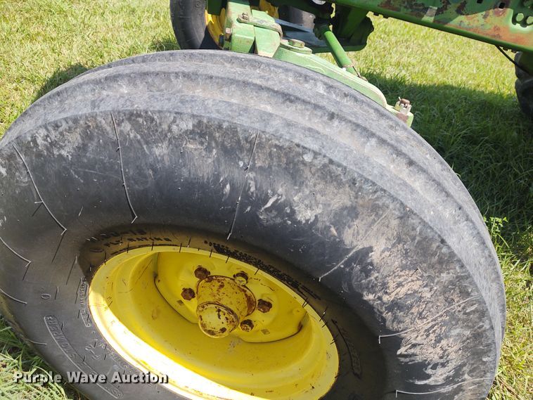 image for item EQ9392 John Deere 4430  tractor