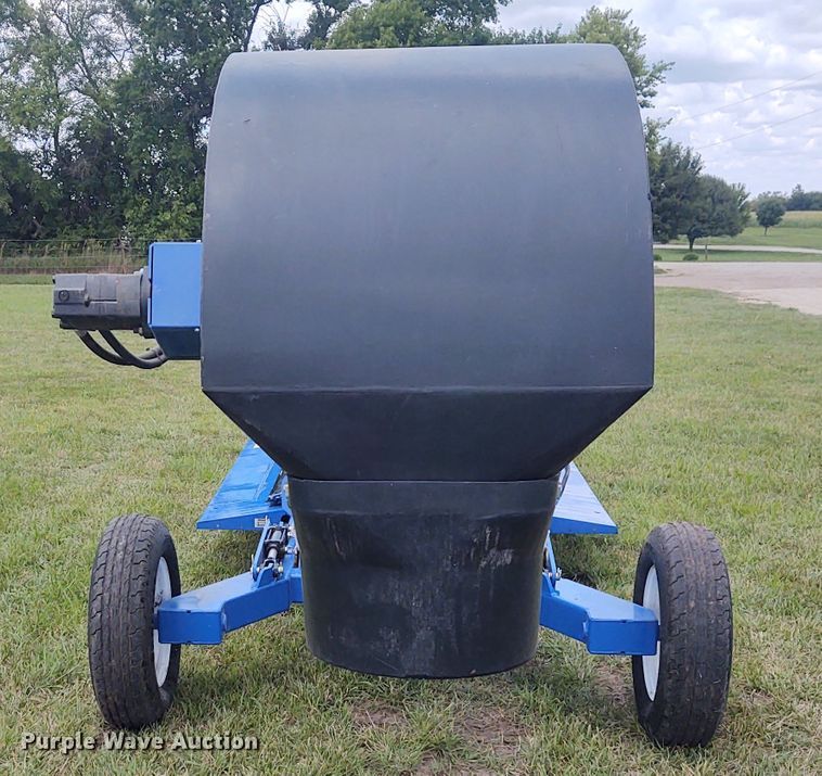 image for item EQ9395 Brandt Graindeck drive over pit conveyor