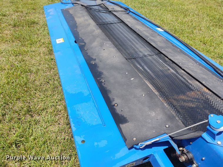 image for item EQ9395 Brandt Graindeck drive over pit conveyor