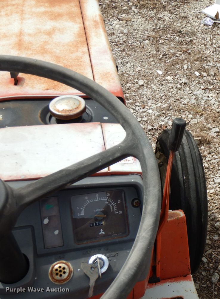 image for item FN9369 International 254  tractor