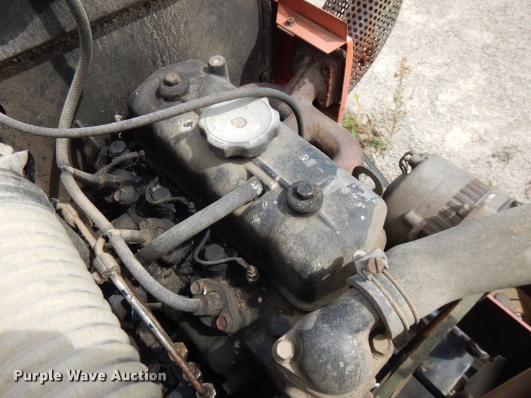 image for item FN9369 International 254  tractor