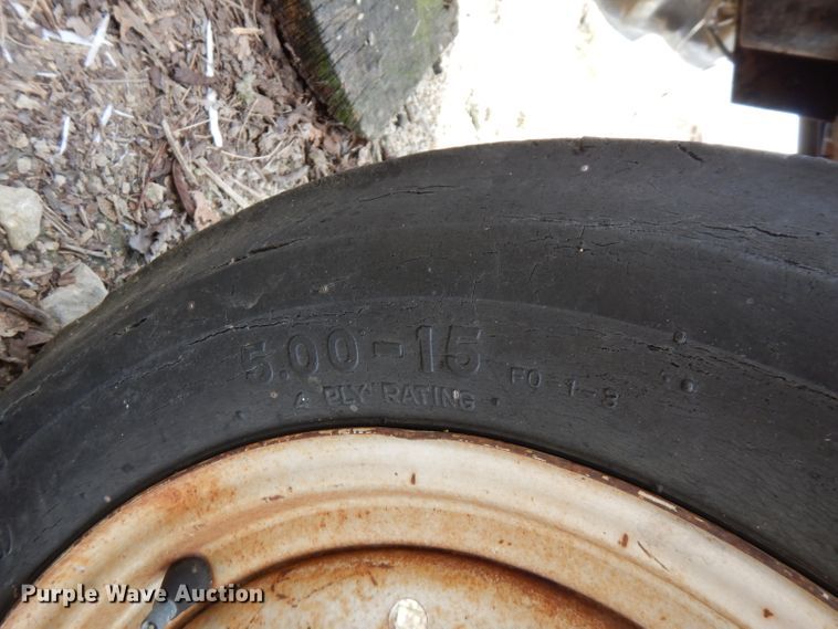 image for item FN9369 International 254  tractor