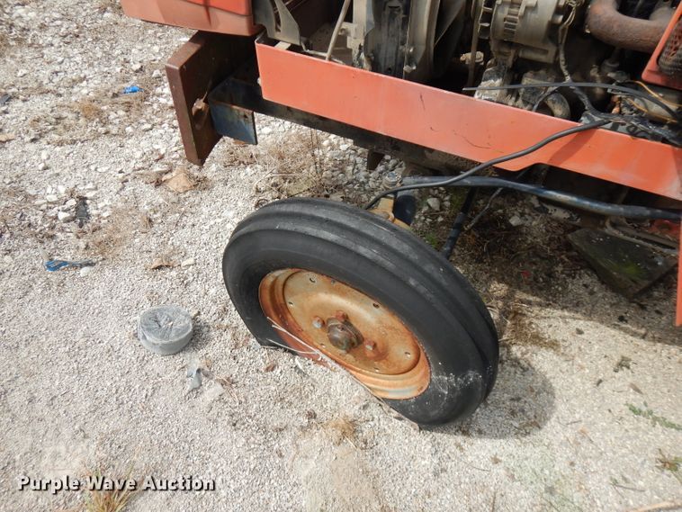 image for item FN9369 International 254  tractor