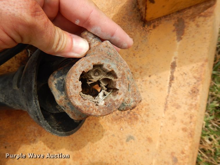 image for item FN9369 International 254  tractor