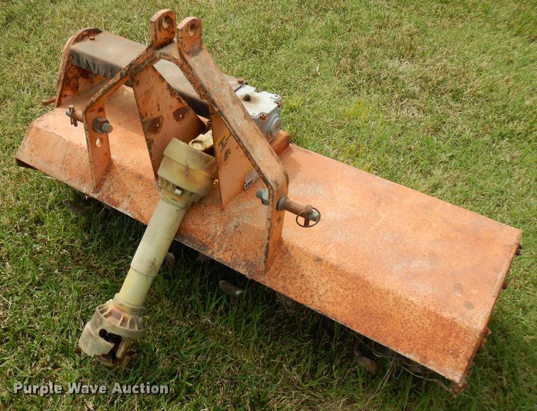 image for item FN9369 International 254  tractor