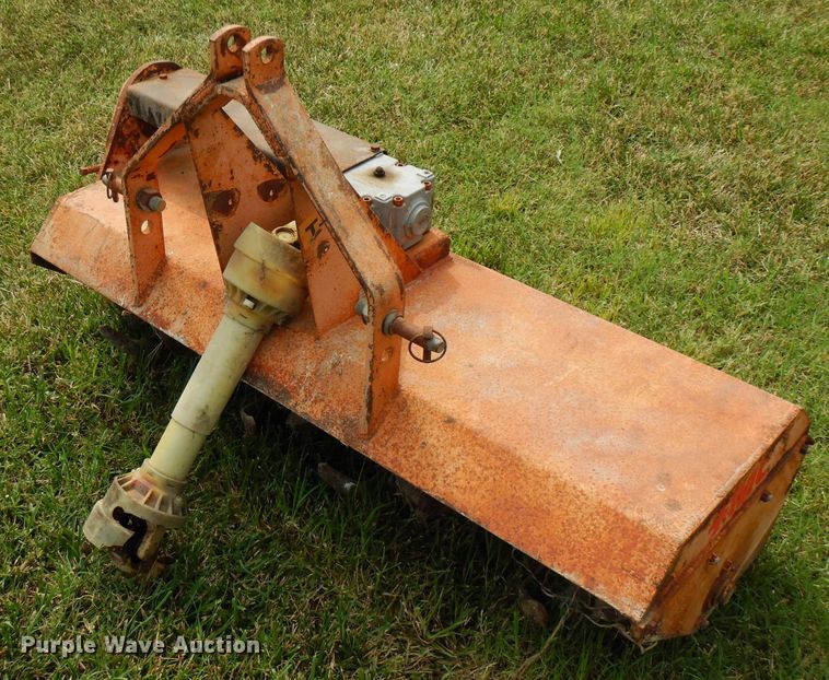 image for item FN9369 International 254  tractor