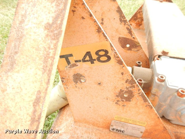 image for item FN9369 International 254  tractor