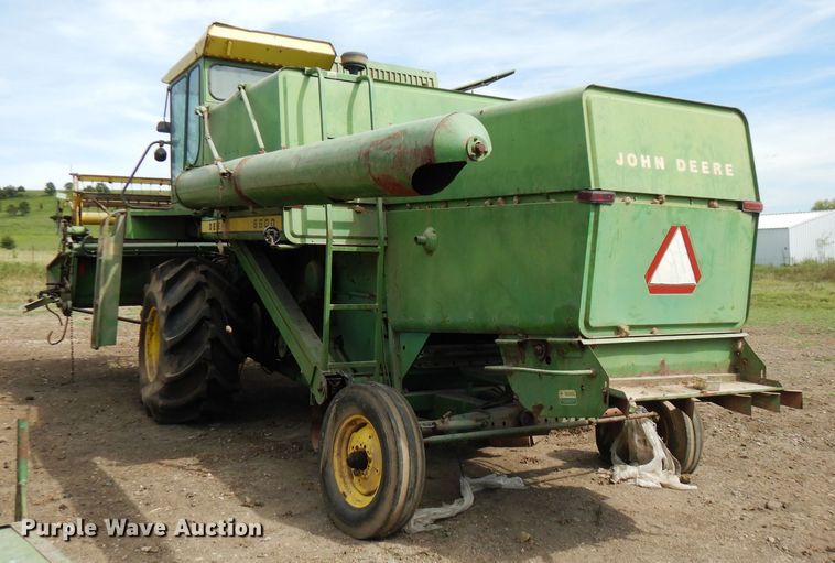 image for item FN9370 John Deere E6600 combine