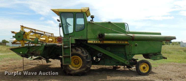 image for item FN9370 John Deere E6600 combine