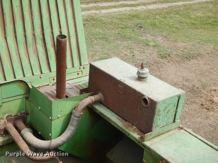 image for item FN9370 John Deere E6600 combine