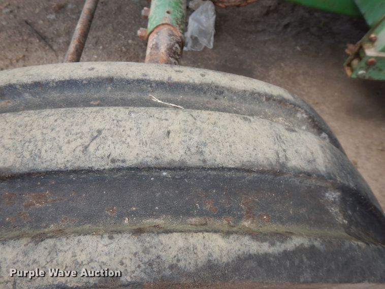 image for item FN9370 John Deere E6600 combine