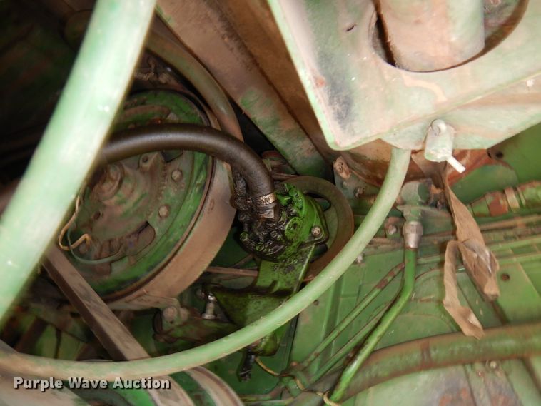 image for item FN9370 John Deere E6600 combine