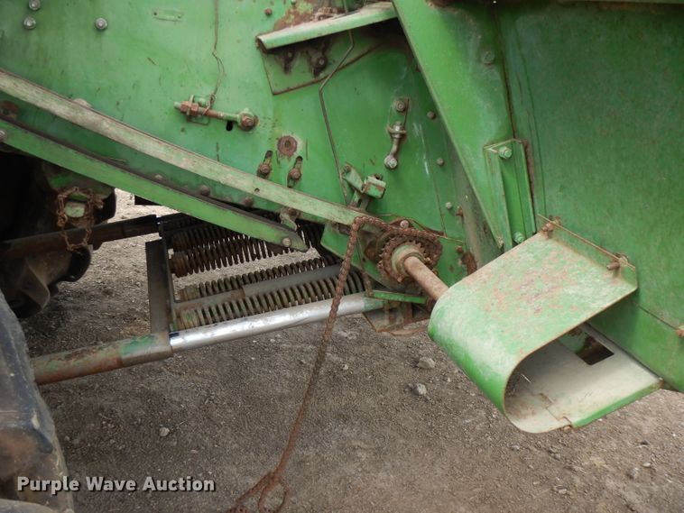 image for item FN9370 John Deere E6600 combine