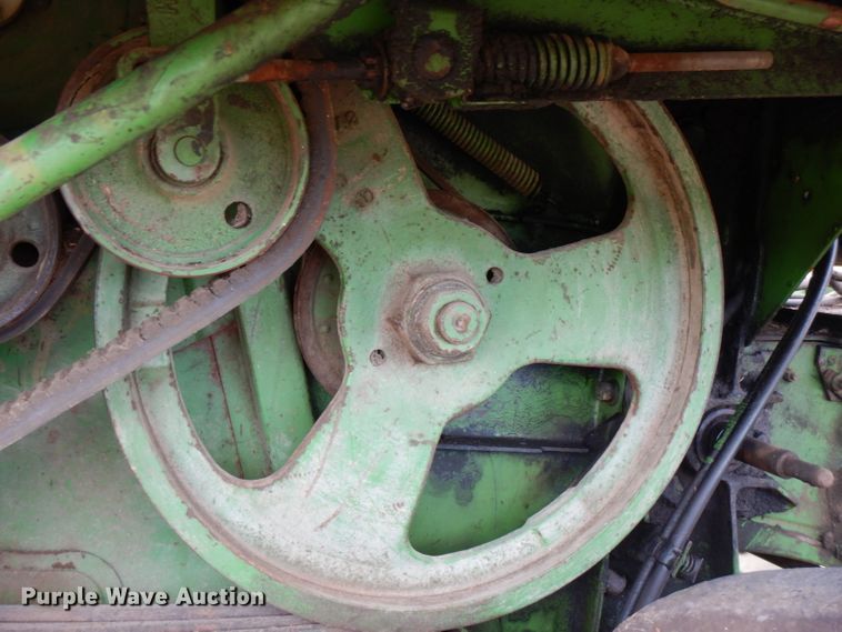 image for item FN9370 John Deere E6600 combine