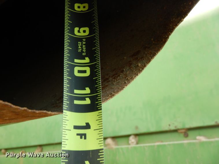 image for item FN9370 John Deere E6600 combine