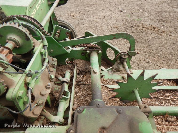 image for item FN9371 John Deere 224WS  small square baler