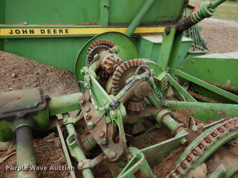 image for item FN9371 John Deere 224WS  small square baler