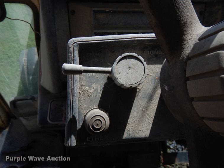 image for item FN9395 Case 2590  tractor