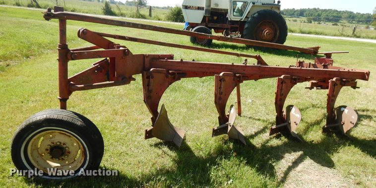 image for item FN9396 Case four bottom plow