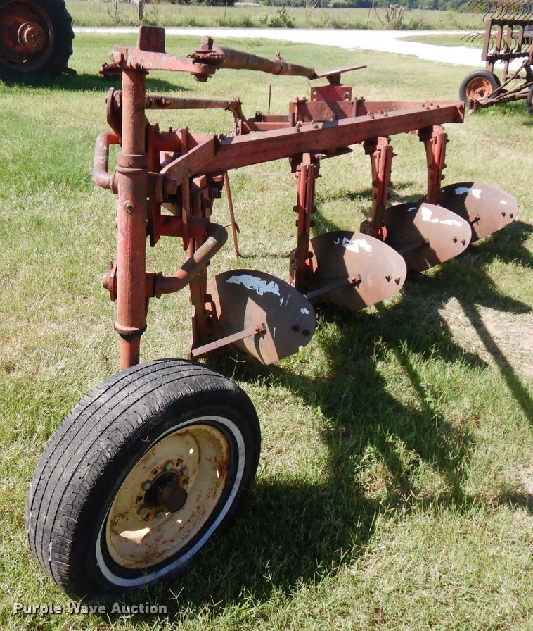 image for item FN9396 Case four bottom plow