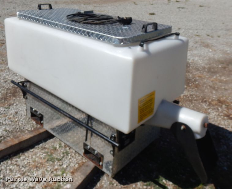 image for item FN9397 Feed Train UTV feeder