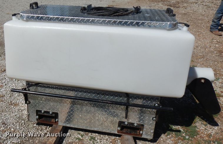 image for item FN9397 Feed Train UTV feeder