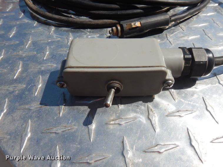 image for item FN9397 Feed Train UTV feeder