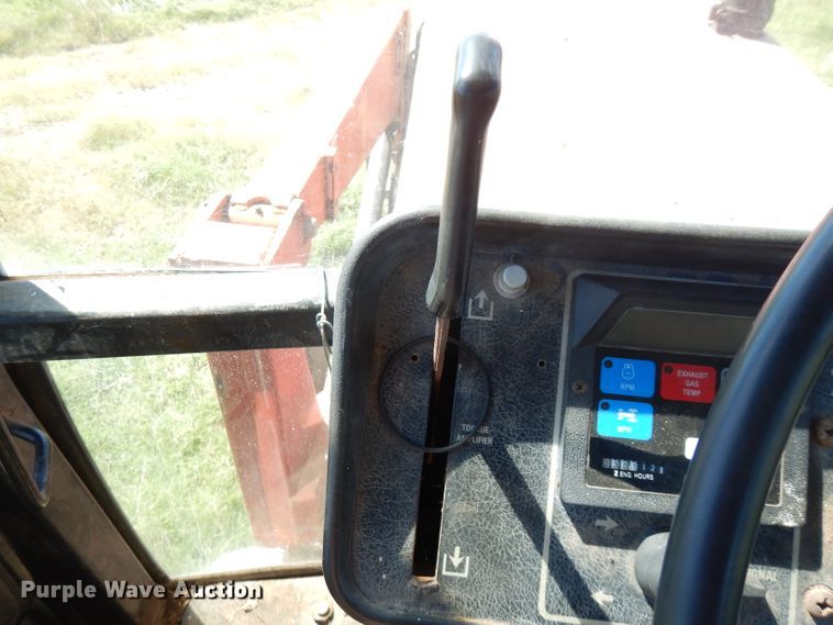 image for item FN9403 1981 International 1086  tractor