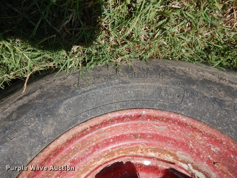 image for item FN9403 1981 International 1086  tractor