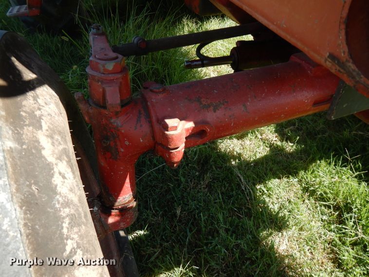 image for item FN9403 1981 International 1086  tractor