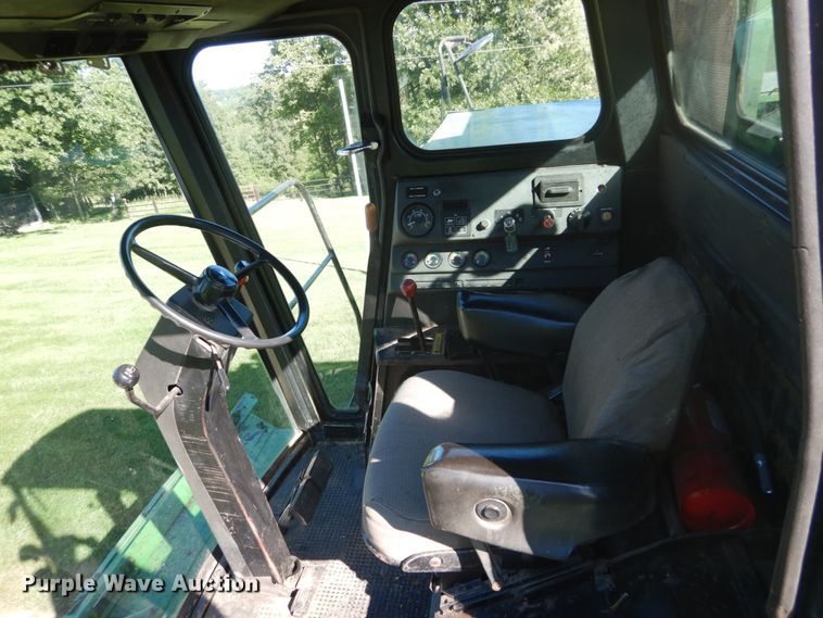 image for item GR9726 John Deere 6620 combine