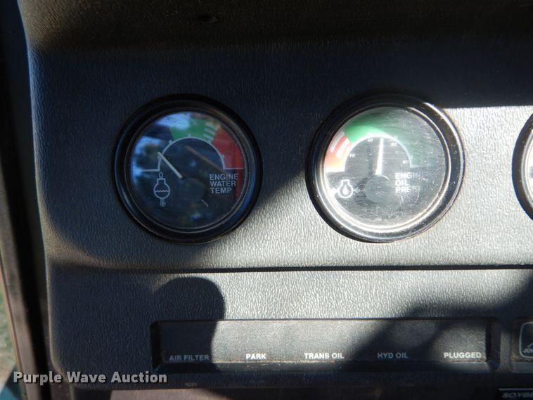 image for item GR9726 John Deere 6620 combine