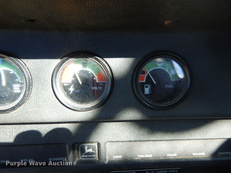 image for item GR9726 John Deere 6620 combine