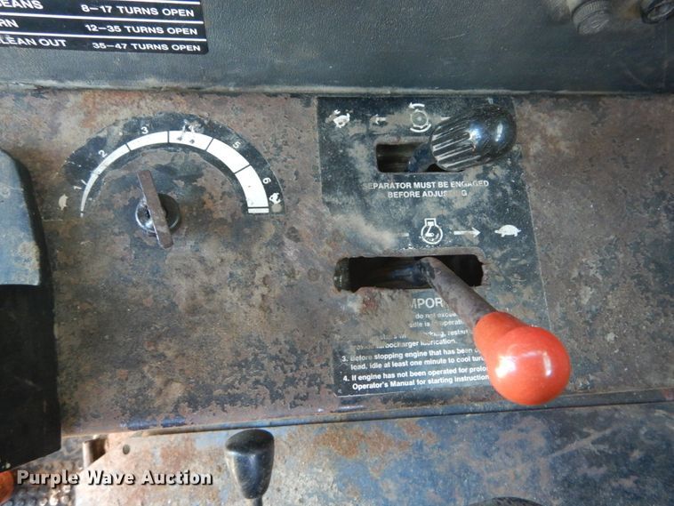 image for item GR9726 John Deere 6620 combine